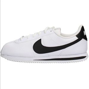 Classic Nike Cortez ‘72 size 7Y/W8.5